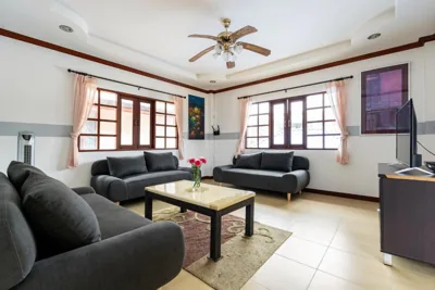 Amazing 4BR pool villa near beach Bangtao – Fotos 6